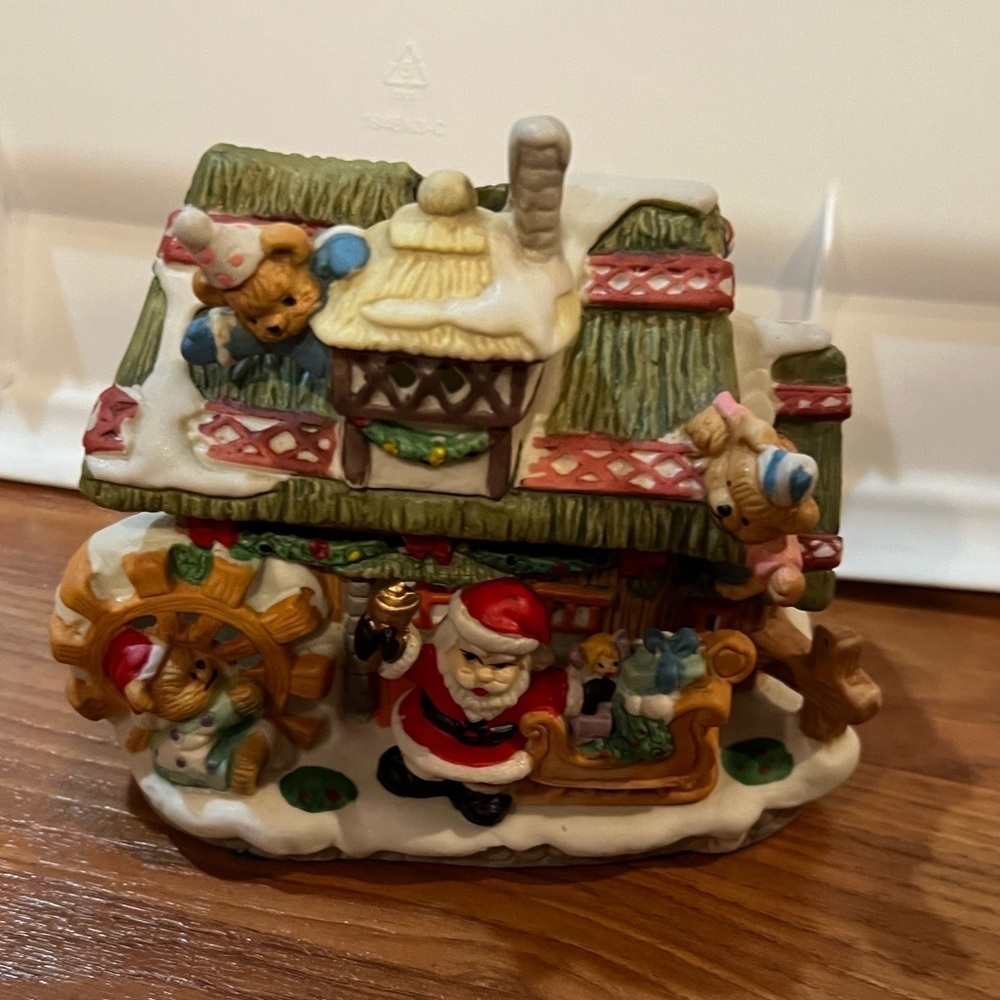 Vintage Christmas Candle Holder - Picture 7 of 14